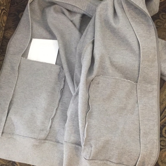 Calvin Klein cardigan - Picture 12 of 15